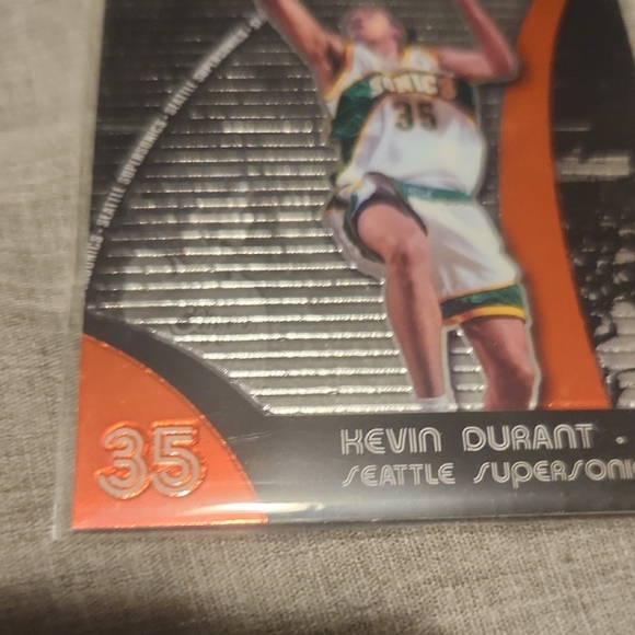 Kevin Durant 07-08 Topps Finest Rookie Seattle Supersonics Card - Picture 5 of 6